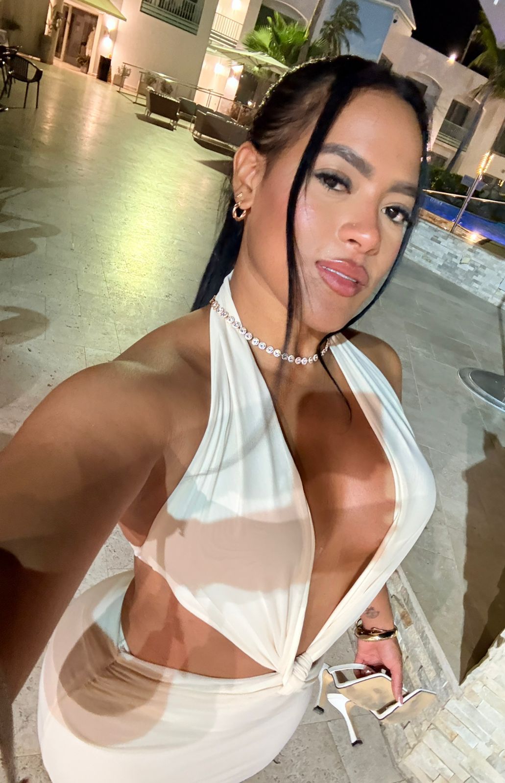 Cloe-Aruba-Heaven-Escorts